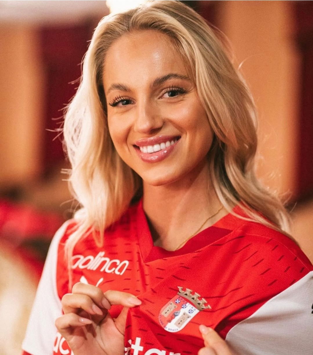 "أجمل لاعبة في العالم" تودع براغا