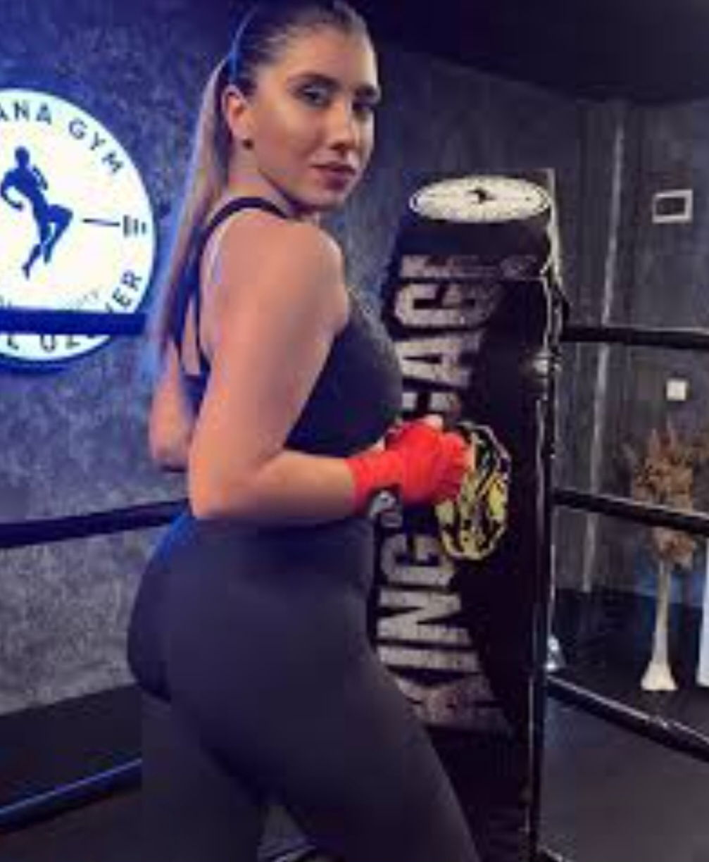 إليف كارا أرسلان بعد فضيحتها تغير وجهتها الرياضية