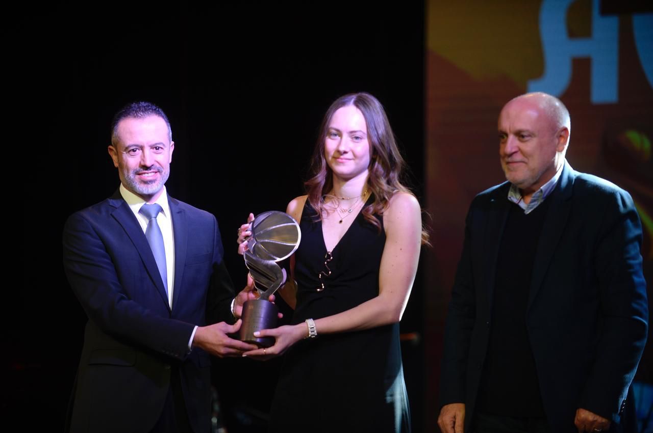 ليتيسيا عون.. تكريم مستحق لإنجازات لامعة في التايكواندو