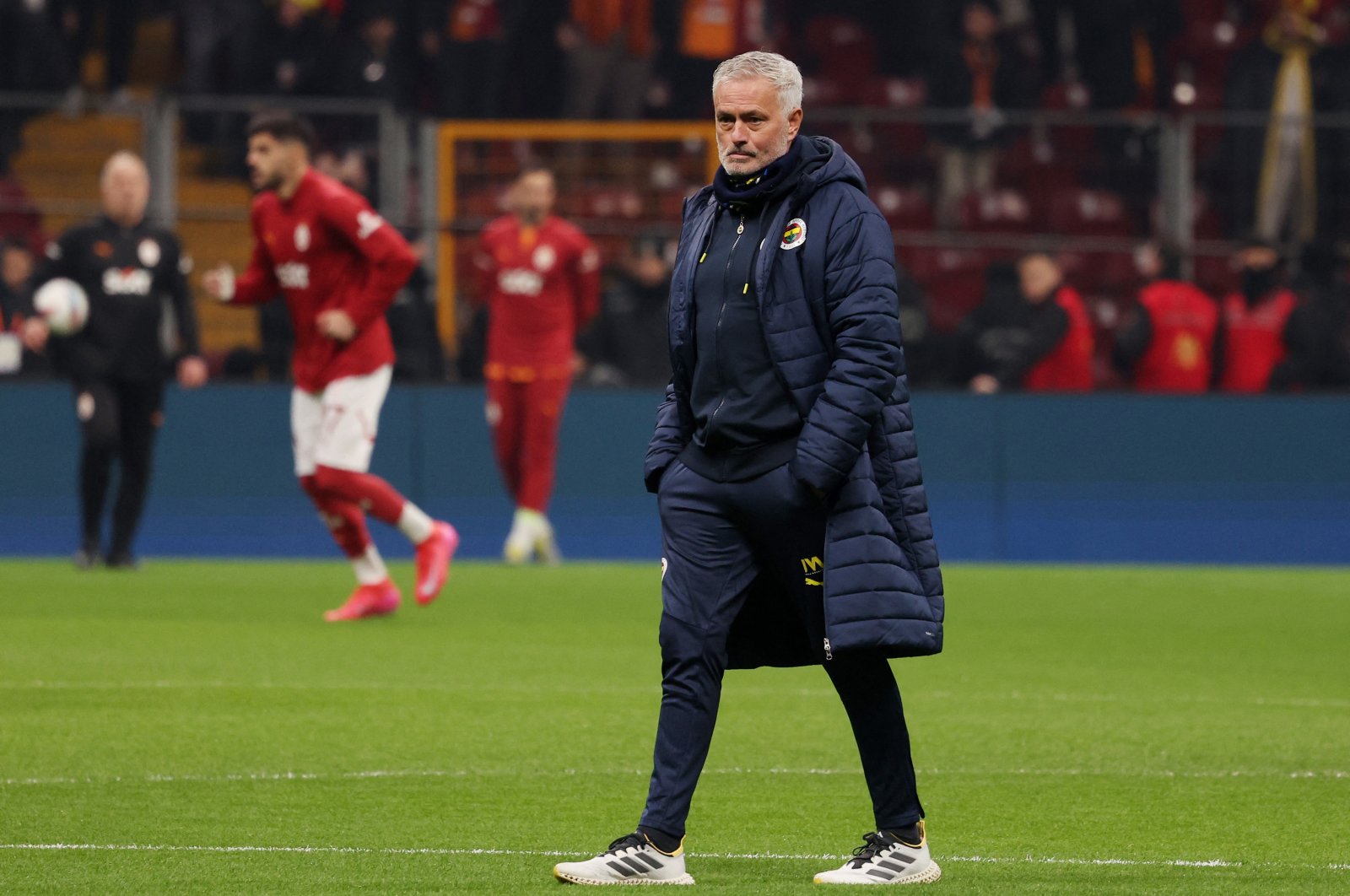 مورينيو وغلطة سراي.. صراع يصل للمحاكم!