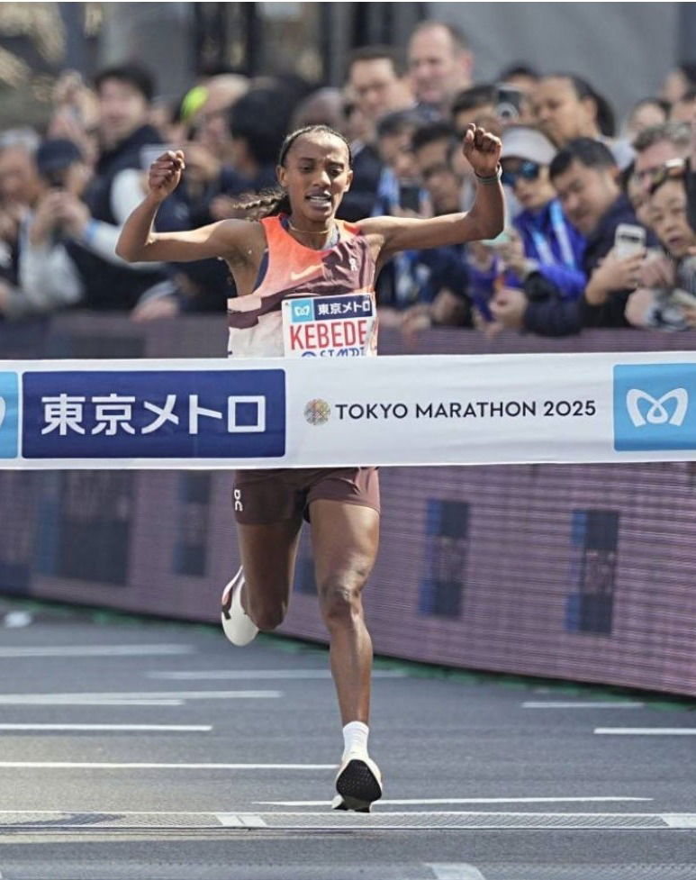الإثيوبيان تاكيلي وكيبيدي يهيمنان على ماراثون طوكيو