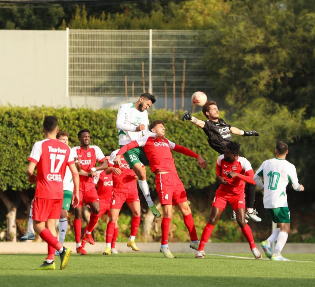 الأنصار يواصل انطلاقته الناجحة 
والنجمة ينجو من فخ الرياضي العباسية