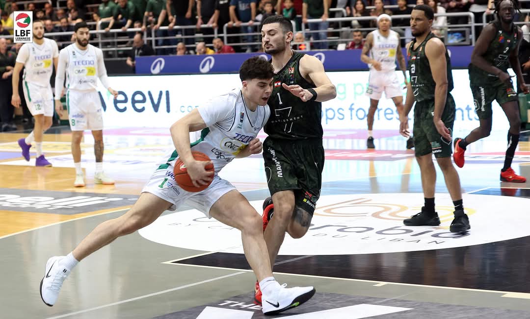 الحكمة ينتزع فوزًا مثيرًا من هومنتمن