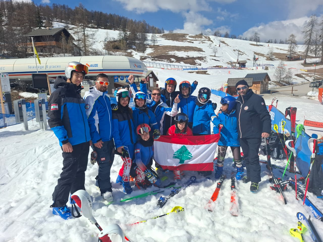 بعثة لبنانية تخوض غمار التزلج في فرنسا
