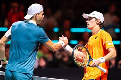 ديميتروف يدخل التاريخ من الباب الخطأ