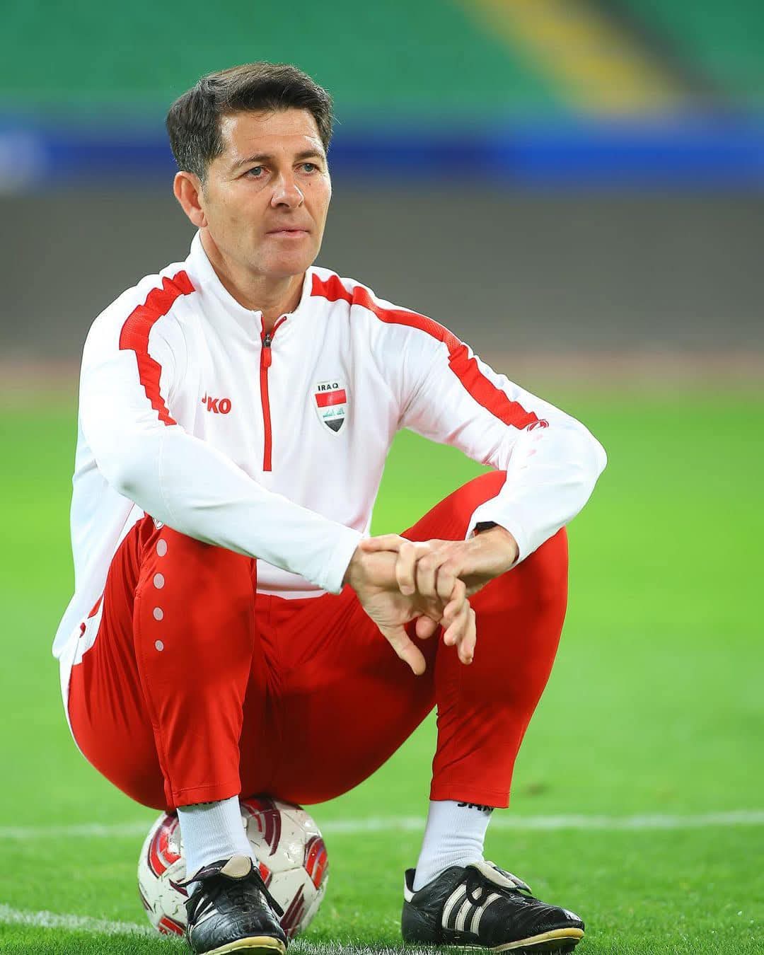 العراق يطيح بكاساس قبل موقعة الحسم