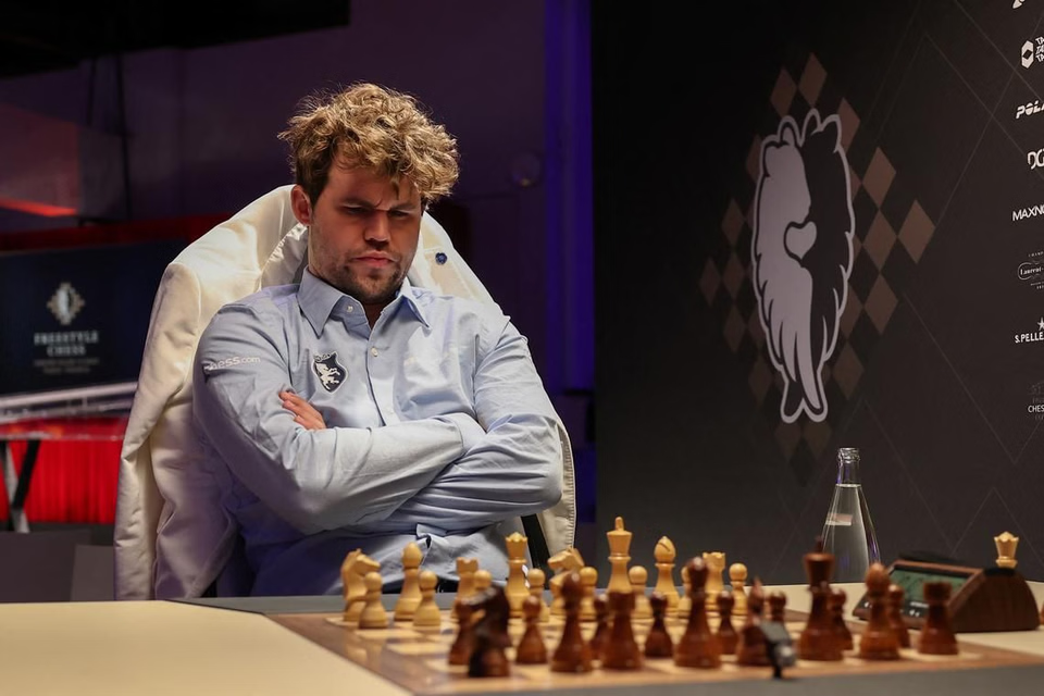 كارلسن يتوج بلقب الغراند سلام في باريس