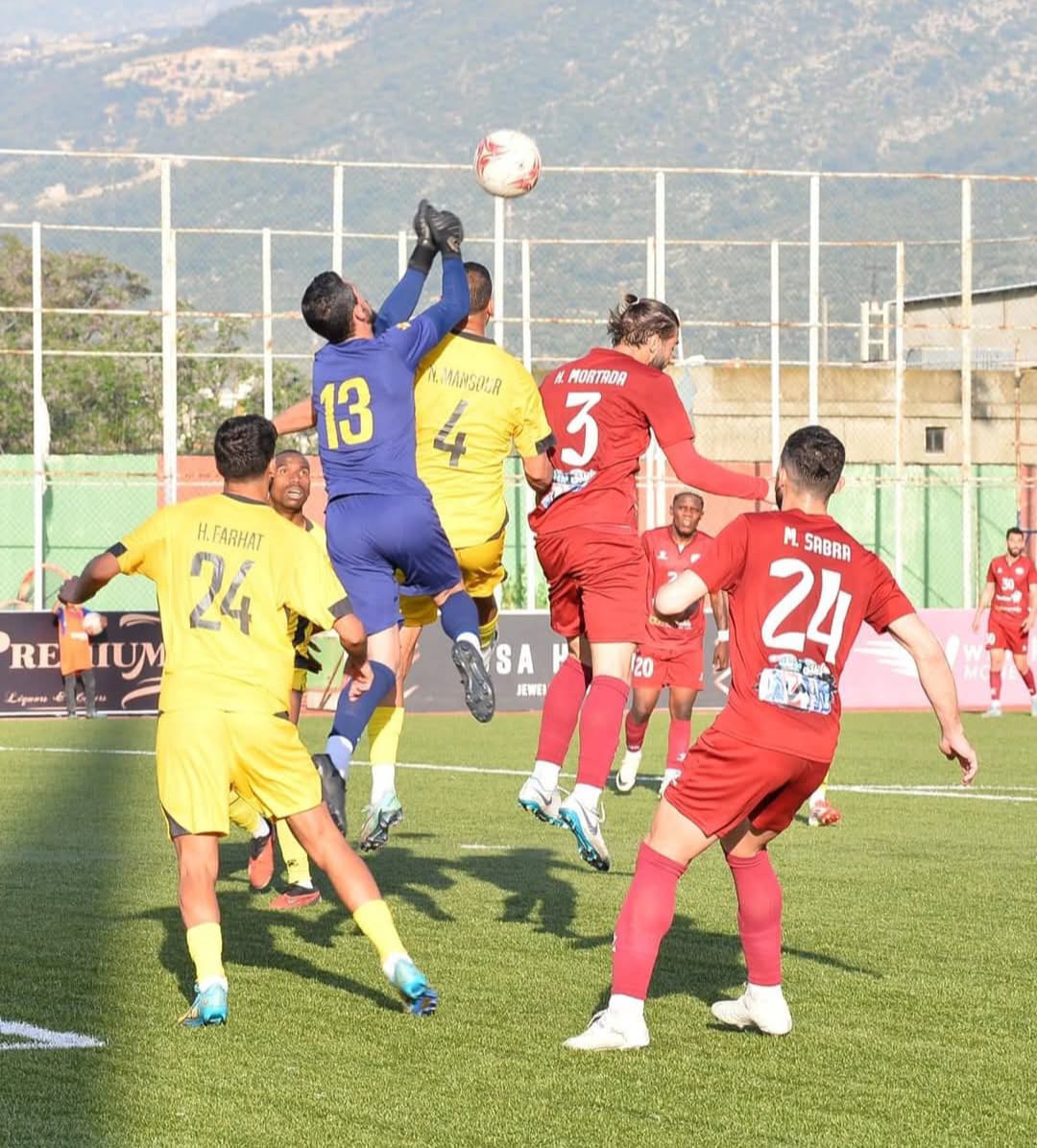 العهد يواصل الصدارة 
وشباب الساحل يقلب الطاولة على الراسينغ