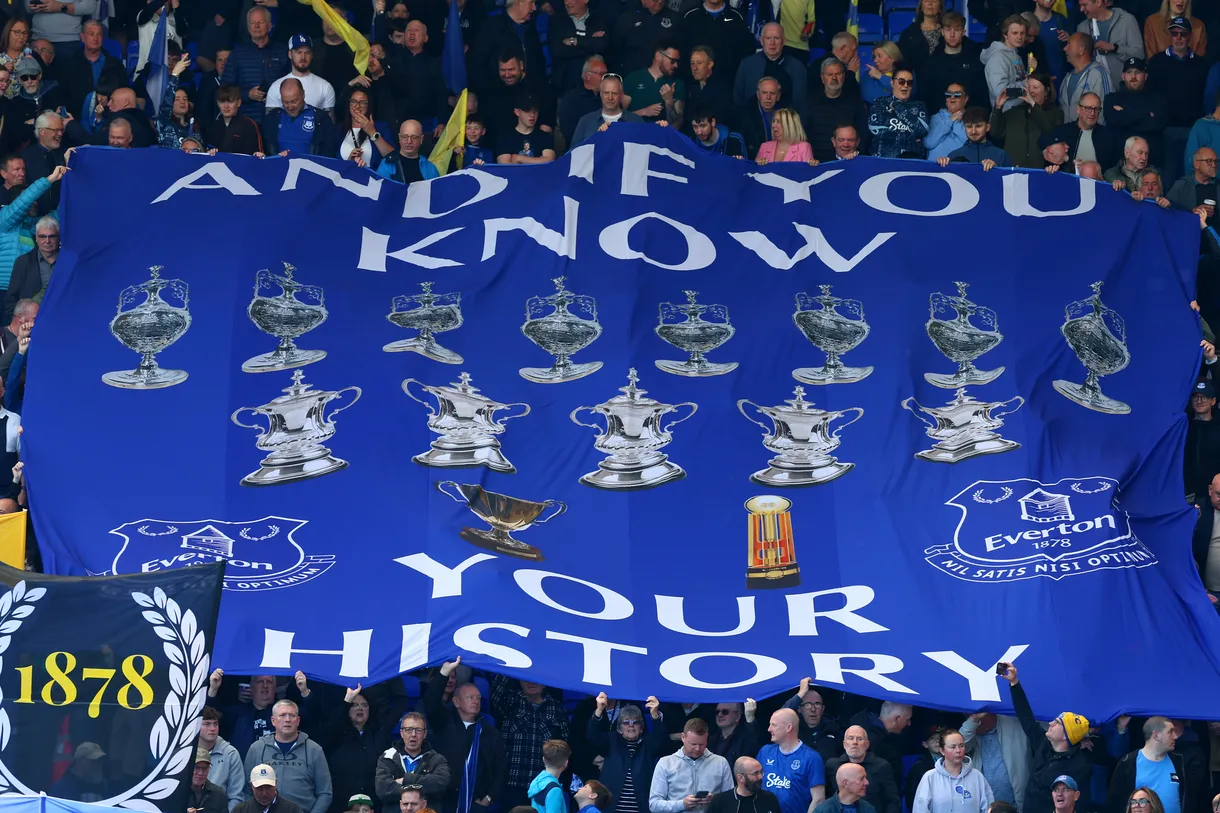 إيفرتون يعزز رقمه التاريخي