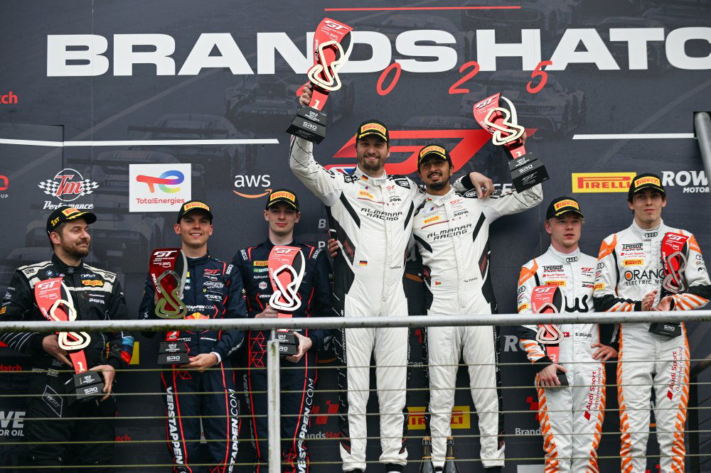 الفيصل الزبير يتألق في حلبة براندز هاتش