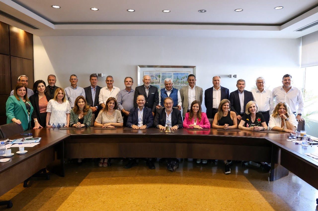 نبيل كرم رئيساً للنادي اللبناني للسيارات والسياحة