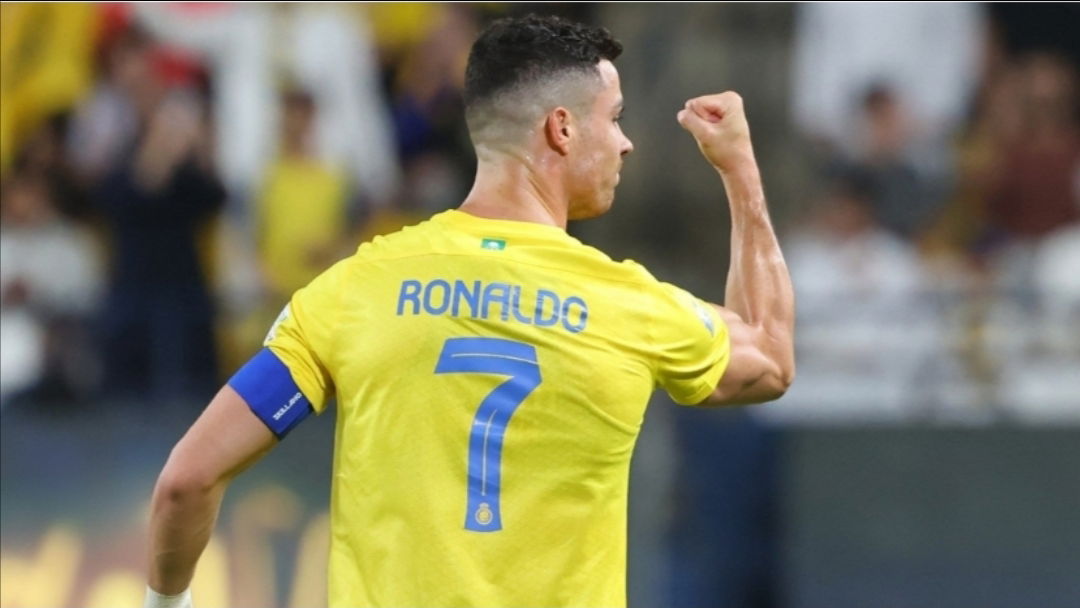 الهلال يقترب من ضم كريستيانو رونالدو