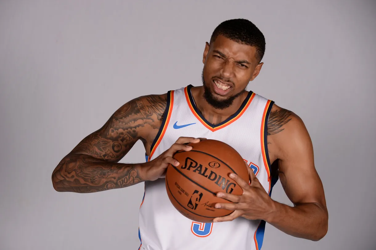 بيروت يدعّم صفوفه بالأميركي ريتشارد سولومون