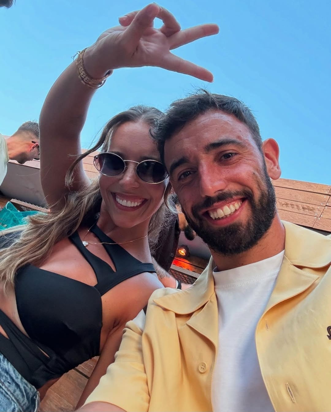 قرار عائلي يحرم الهلال من ضم فيرنانديز