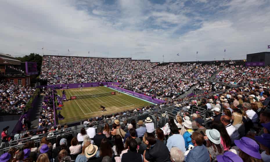 بعد نصف قرن... كوينز تعود من جديد