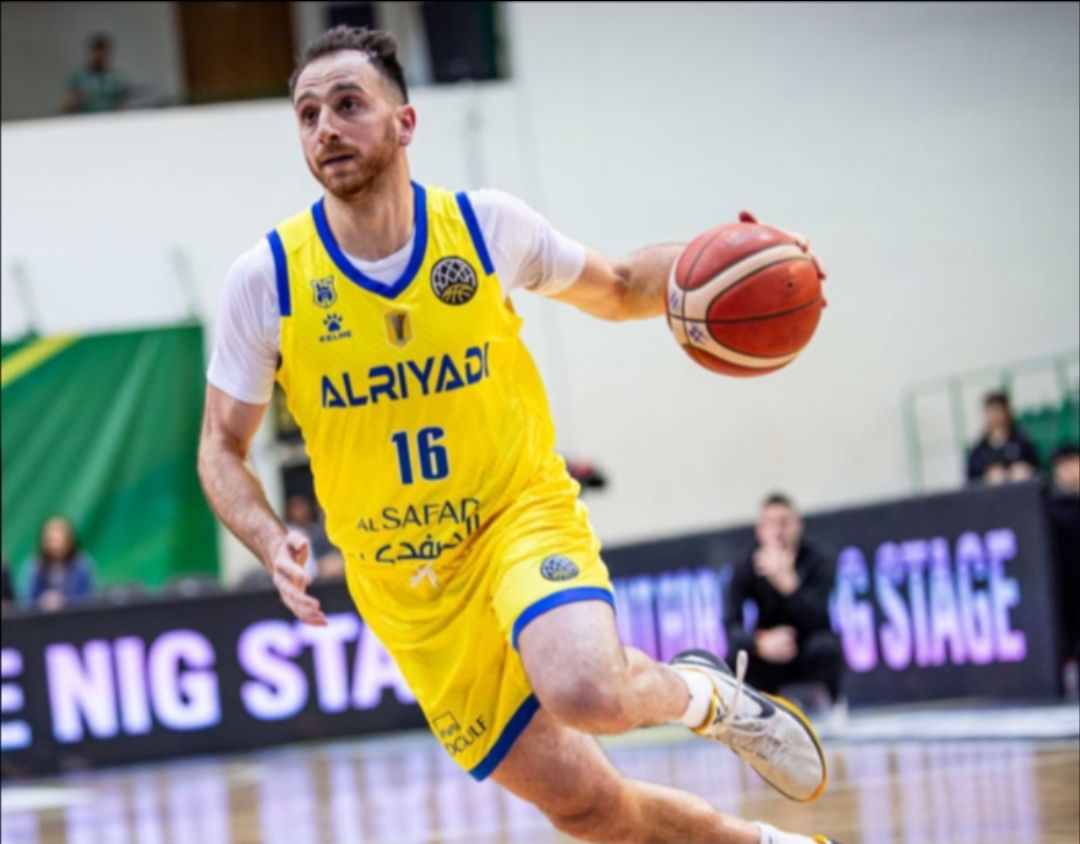 هل ينقل العلا نجمي الرياضي بيروت إلى الدوري السعودي؟