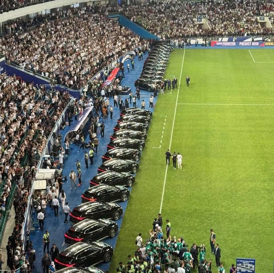 سيارات فاخرة وميداليات للاعبي أوزبكستان