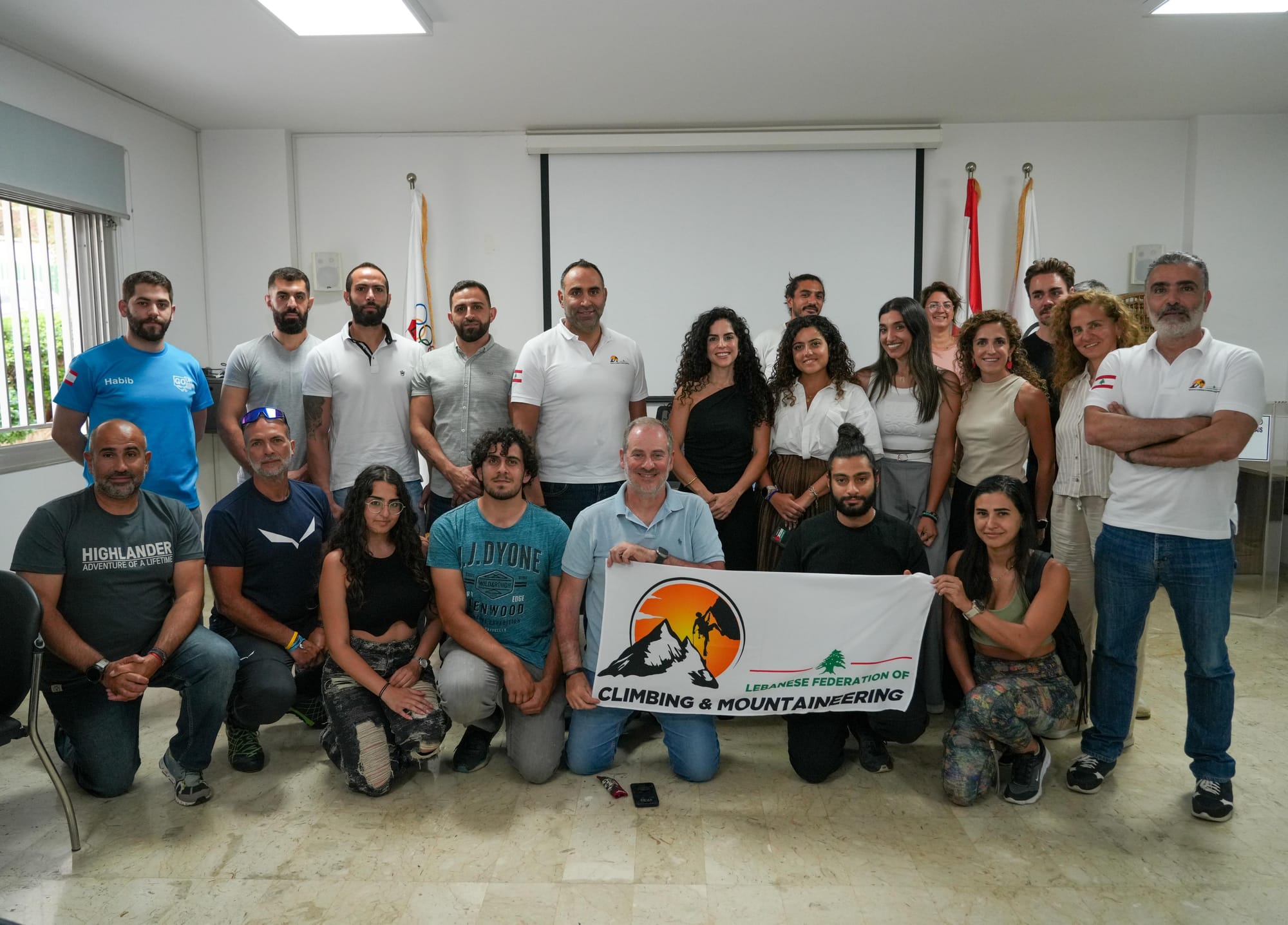 نيللي عطار : أول لبنانية وعربية 
تتسلق أعلى خمس قمم في العالم