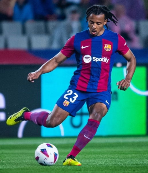 كوندي مع برشلونة حتى 2030