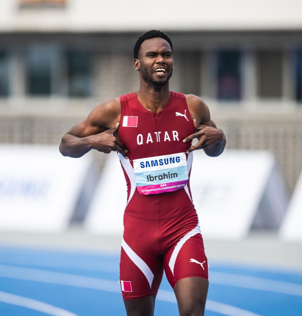 إسماعيل يحطم الرقم الآسيوي