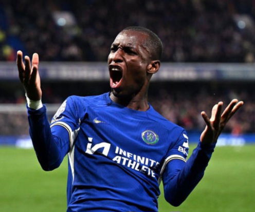 أستون فيلا يتحرك في السوق