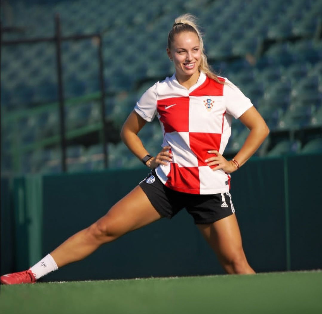 اجمل لاعبة في العالم إلى الدوري الأميركي