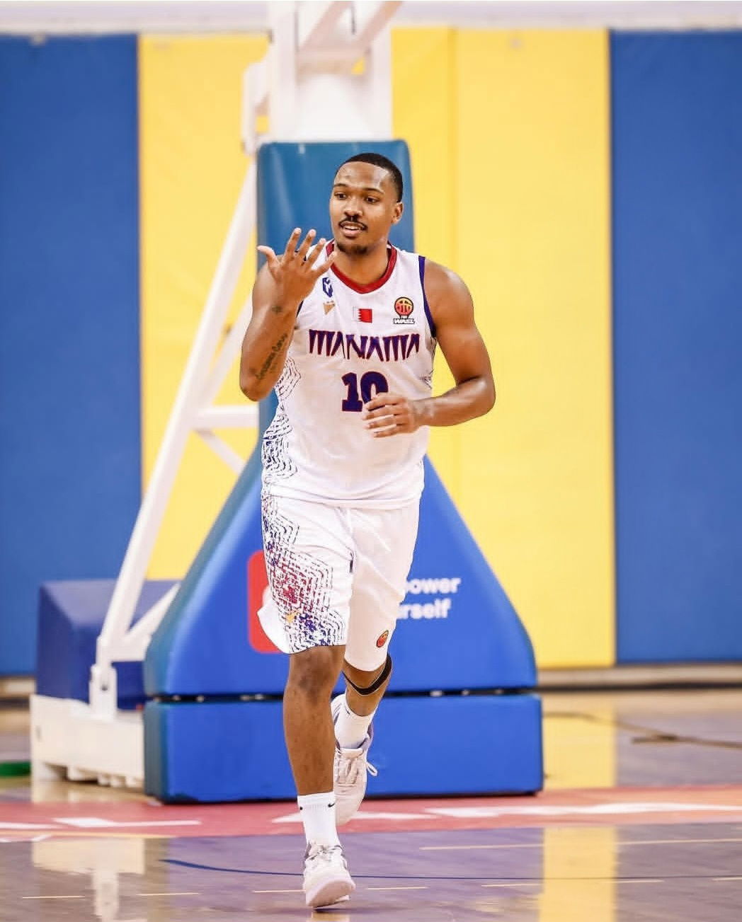 الحكمة يتعاقد مع أنطوني كاري