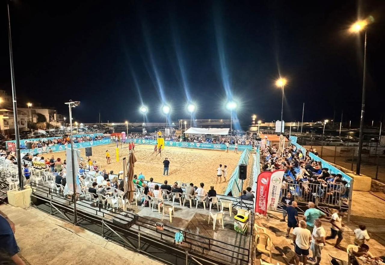 القاصوف يشكر المساهمين
في نجاح البطولة العربية للشاطئية