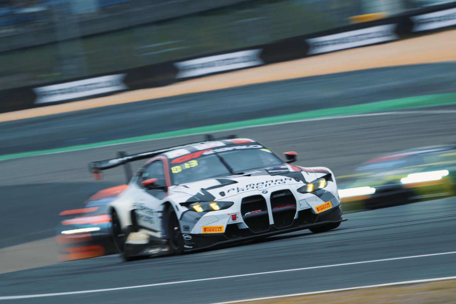 الزبير وكلينغمان يراهنان على ختام قوي في فالنسيا