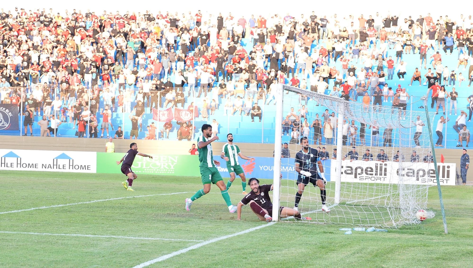 النجمة  يتفوّق على الأنصار في قمة جماهيرية مثيرة