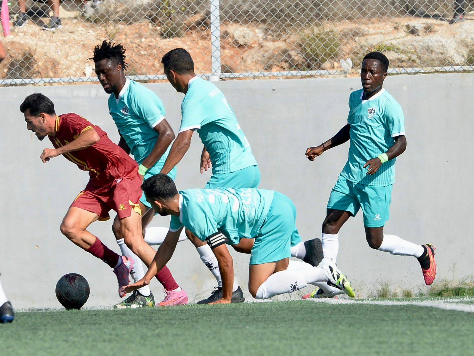 فوز العهد والرياضي جويا على الراسينغ والرياضي العباسية