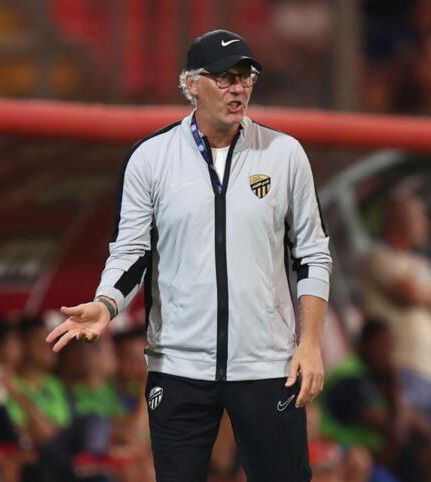 إقالة لوران بلان من اتحاد جدة