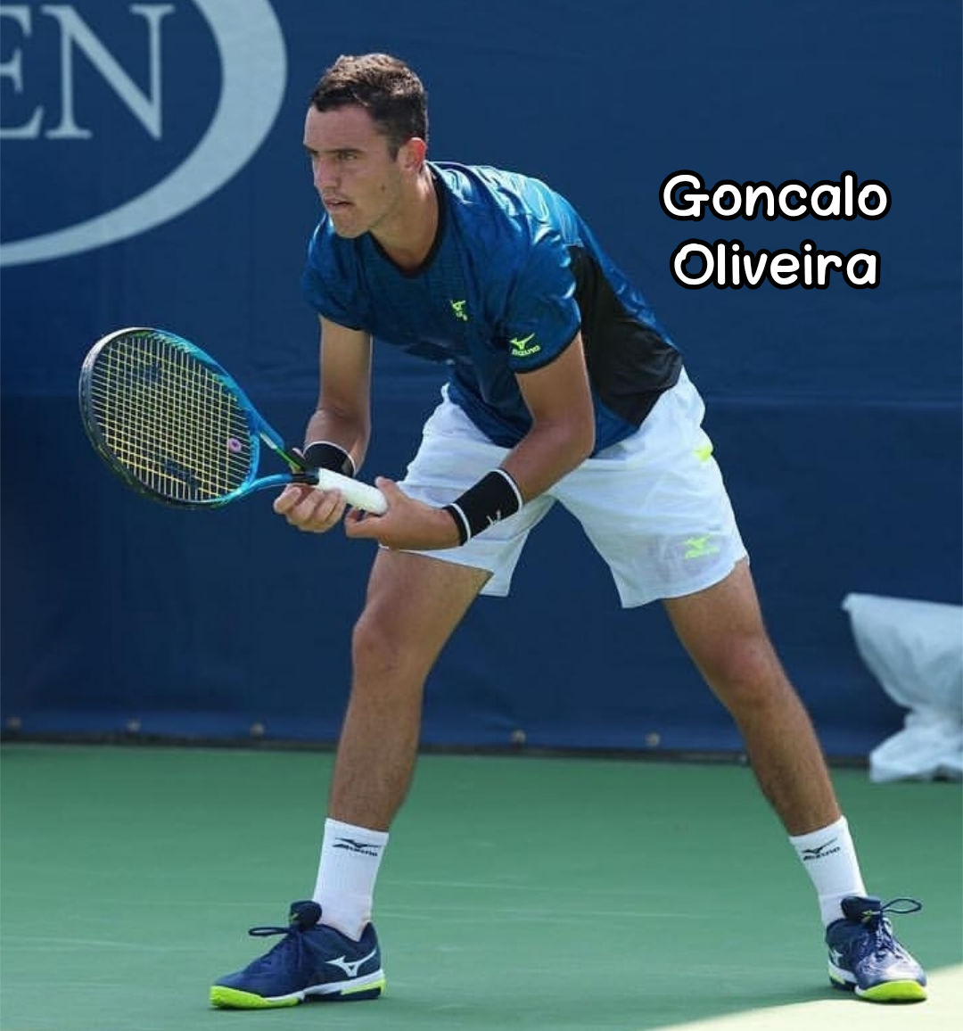 إيقاف لاعب تنس  بسبب "قُبلة"