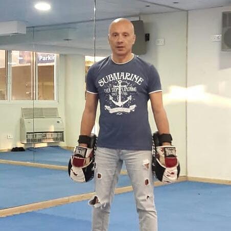 نصر يحتفل بعامه الستين بمواجهة 60 ملاكماً