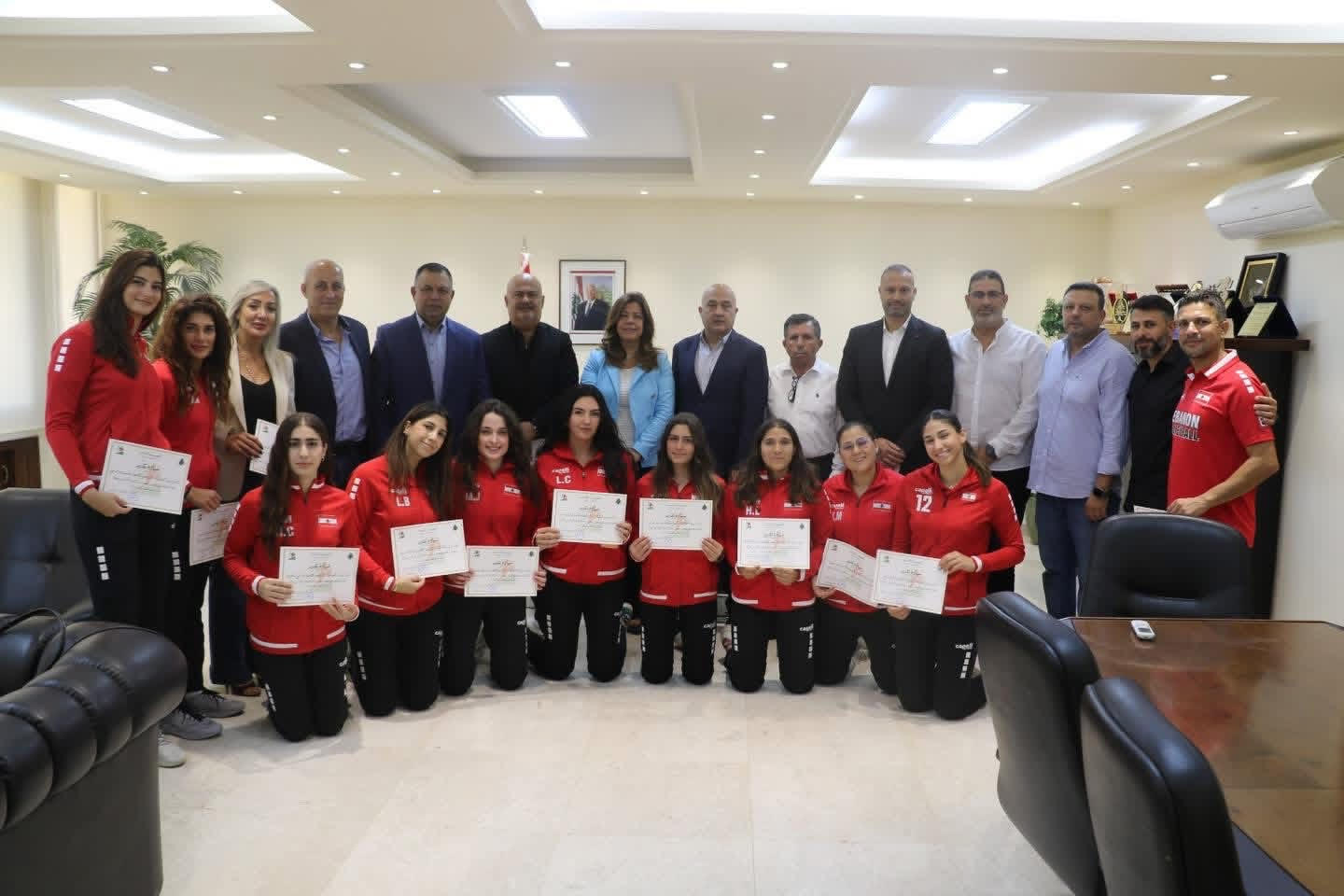تكريم بطلات لبنان في الكرة الطائرة