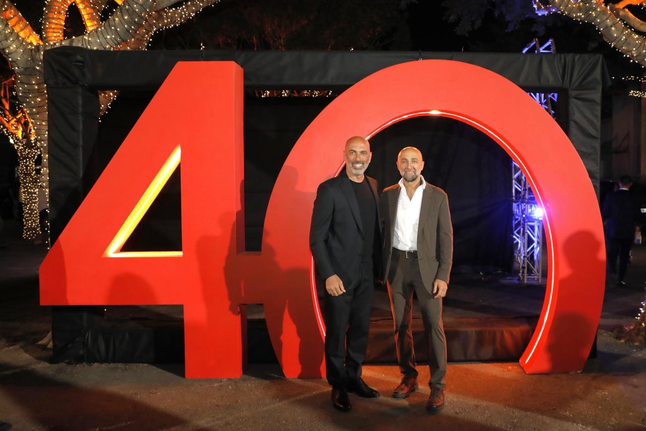 "مايك سبور" احتفل بسنته الأربعينبحضور أكثر من 3 ألاف شخص