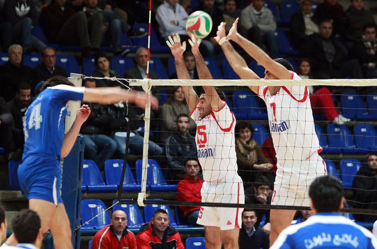 انطلاقة قوية لبطولة لبنان للكرة الطائرة