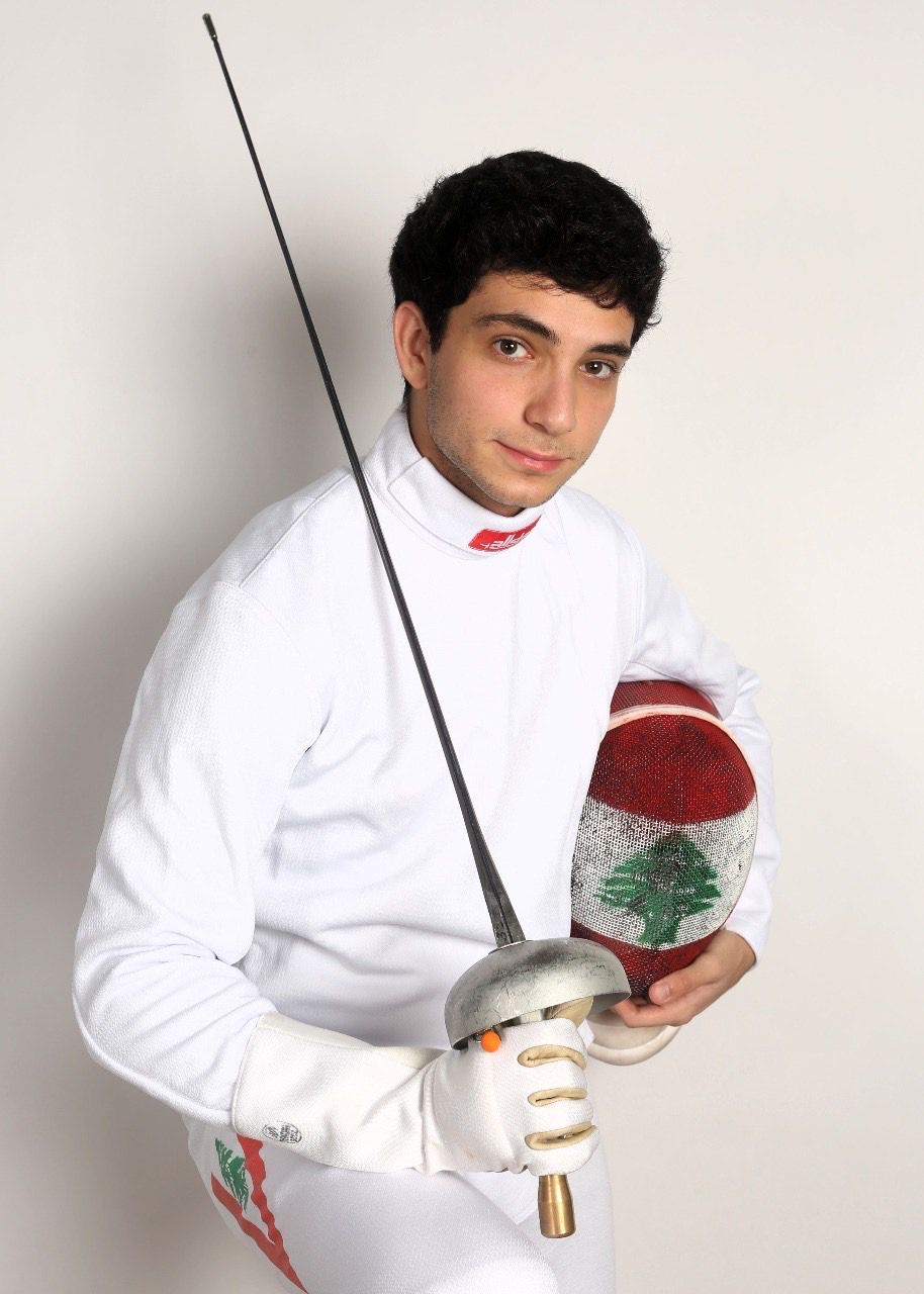 بطل المبارزة الواعد غدي الشمالييشارك بفئة الرجال في بطولة العالم بالامارات