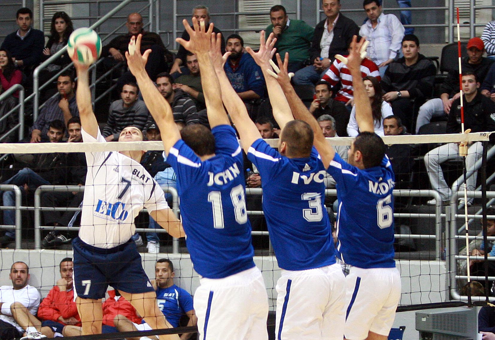 الشباب البترون والانوار الجديدة يتابعان انتصاراتهما من دون عناء في بطولة لبنان للكرة الطائرة