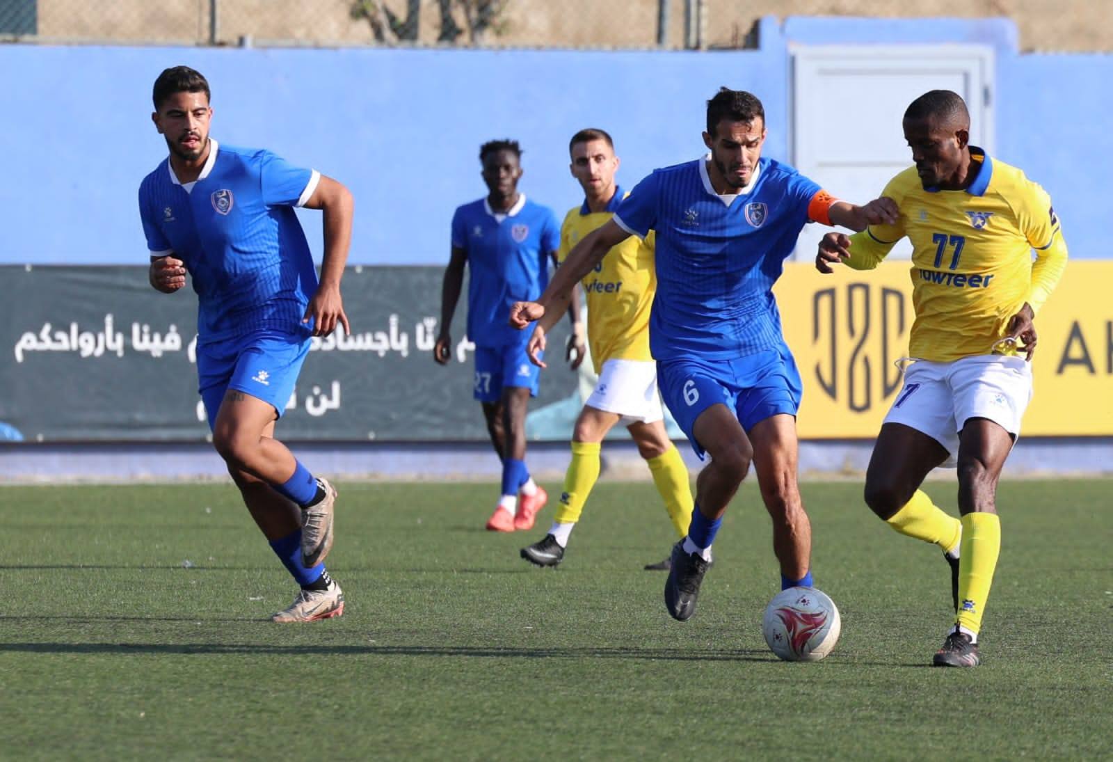 العهد يتصدر مؤقتا والمبرة يسقط الصفاء في بطولة لبنان لكرة القدم