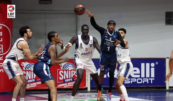 الانطونية وانترانيك يغلبان الشانفيل والمركزية في بطولة لبنان لكرة السلة