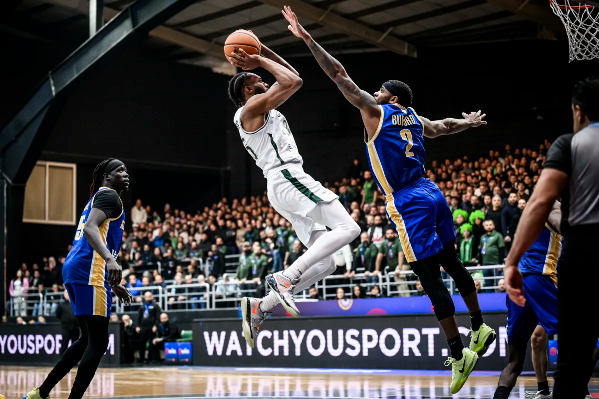 الحكمة يصالح جمهوره ويحقق فوزا كبيرا على النادي الرياضي في بطولة غرب اسيا لكرة السلة.