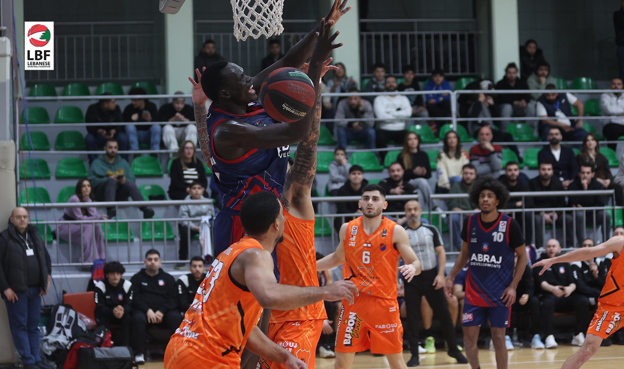 انترانيك المتألق يحسم "الديربي" الارمني في بطولة لبنان لكرة السلة