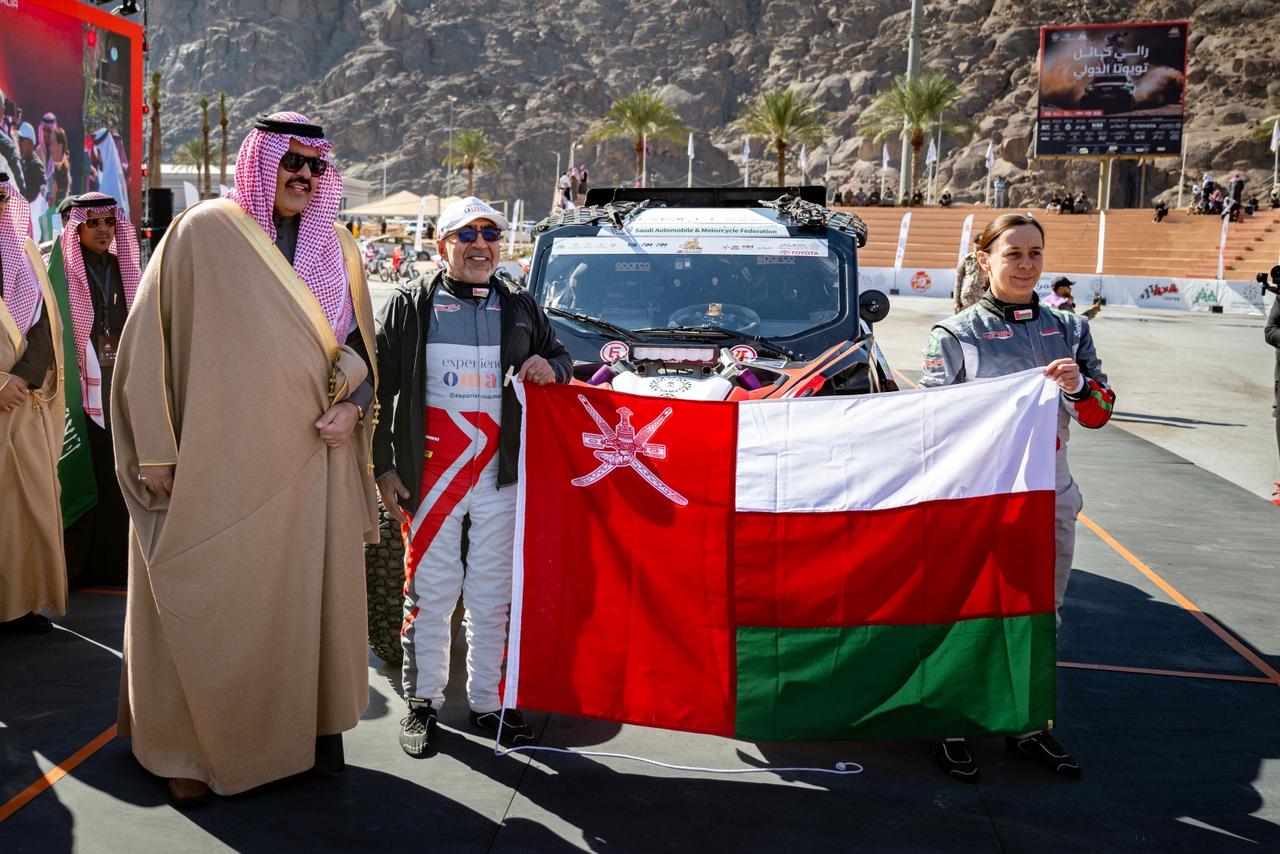 البطل العُماني حمد الوهيبي يستعد لموسم 2026والبداية من "باها" حائل الدولي ضمن كأس العالم للراليات الصحراوية(باها)