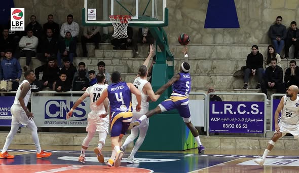 الانطونية يحقق فوزه العاشر في بطولة لبنان لكرة السلة على حساب الشباب البترون