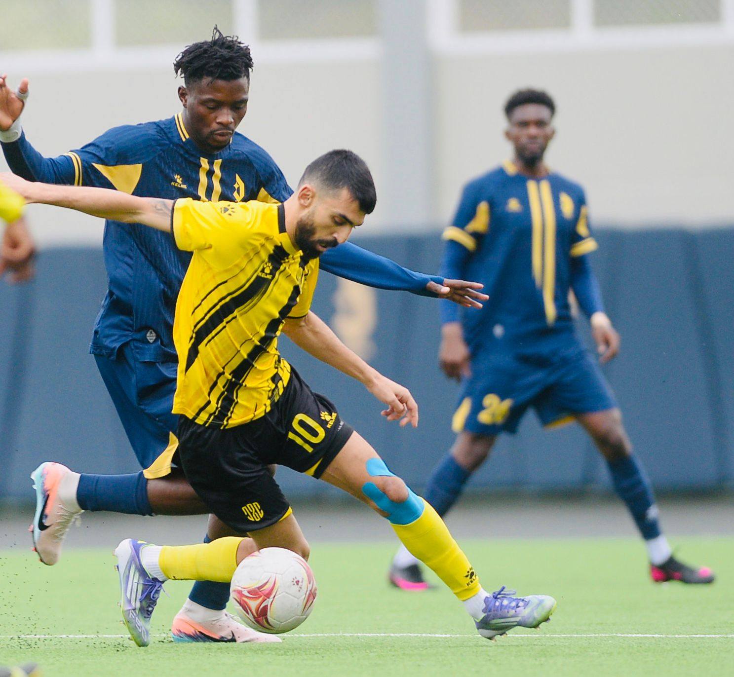 فوز العهد والصفاء على الحكمة وجويا الرياضي في بطولة لبنان لكرة القدم