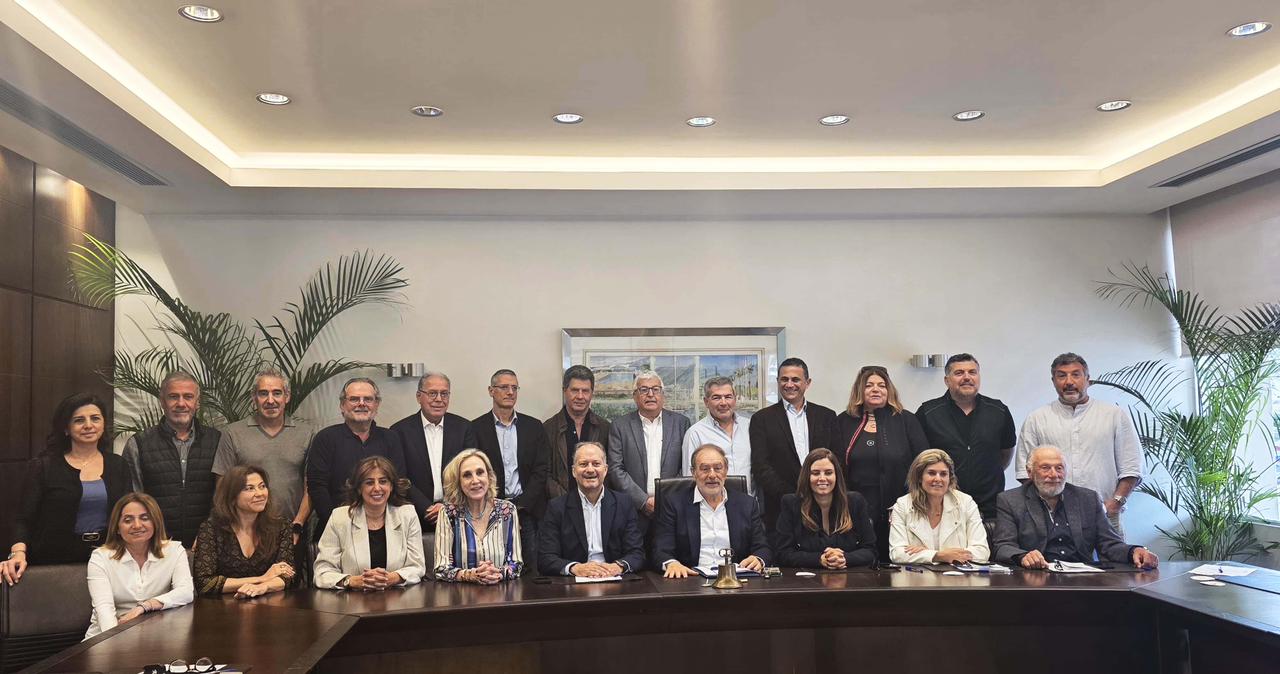 النادي اللبناني للسيارات والسياحة:كرم  رئيساً.......حبيش وزوين نائبيه إدّه للسر ومسيحي أميناً للمال