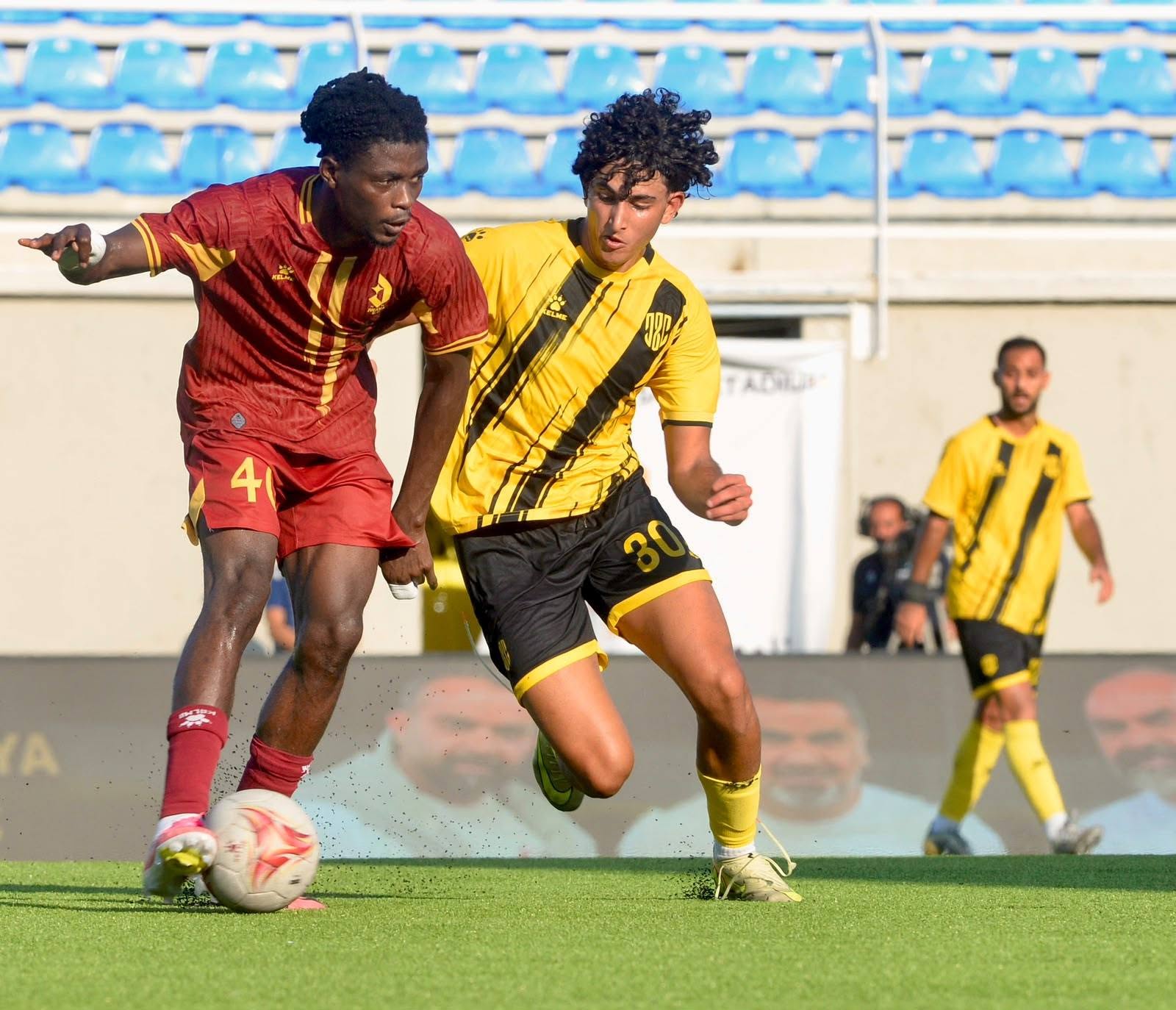 الرياضي جويا ثالثا بتعادله مع العهد في بطولة لبنان لكرة القدم