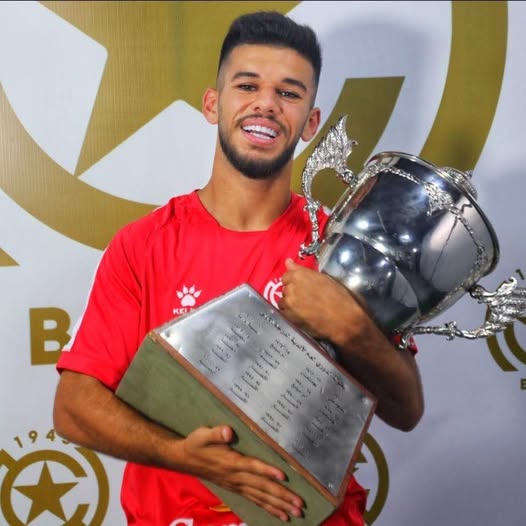 طرابلس الرياضي يعزز صفوفه باللاعب الدولي محمد صادق