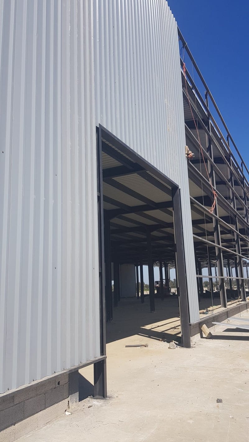 Fechamento de Galpão e Fachadas